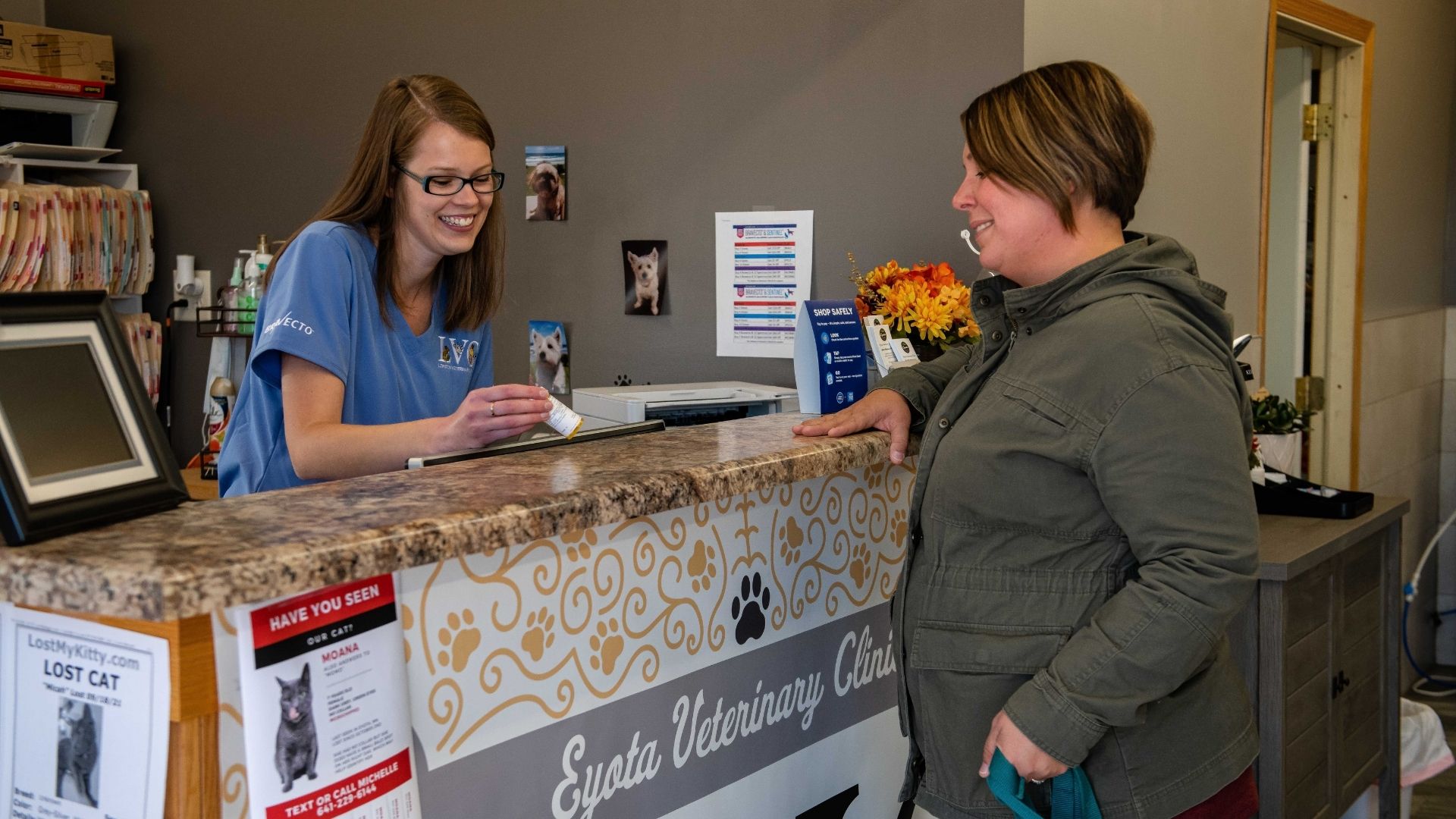 Eyota Veterinary Clinic – Reception 2